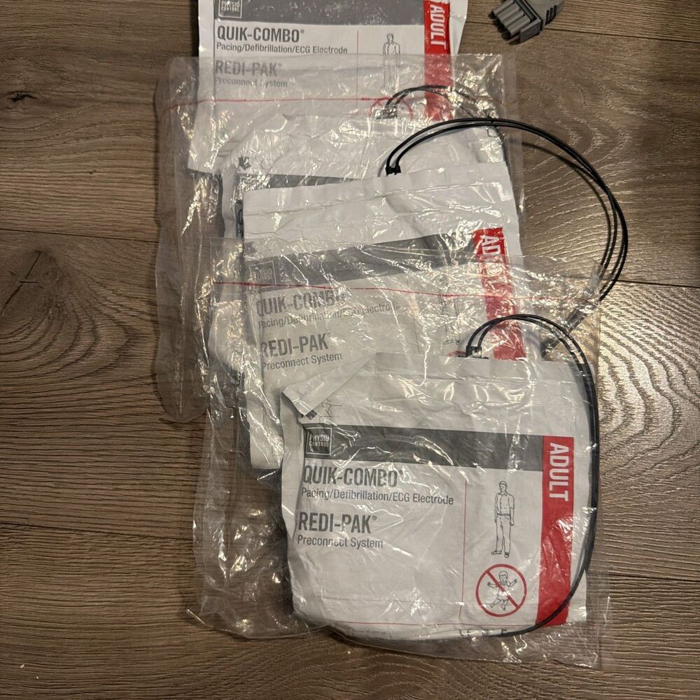 Lot of 4 Physio Control Adult Electrode Pads QUIK-COMBO 11996-000017  Expired